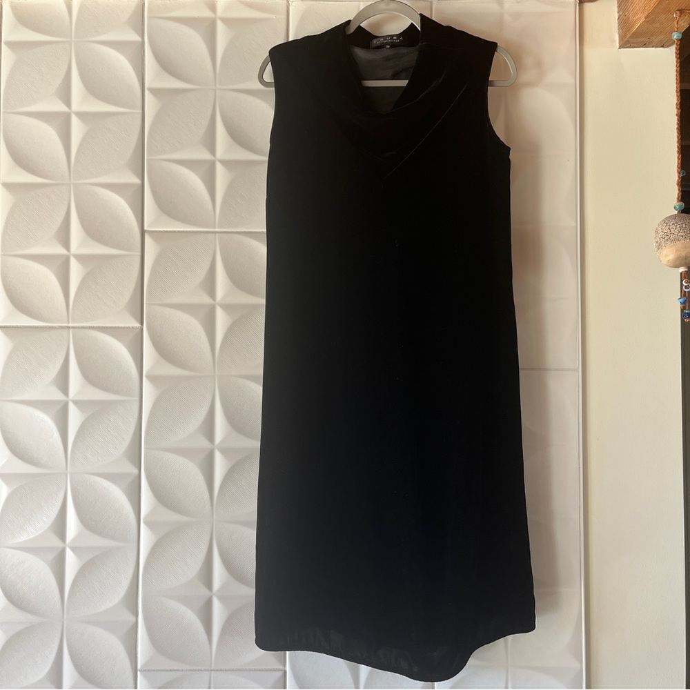 TUCK Velvet Dress w. Silk Lining